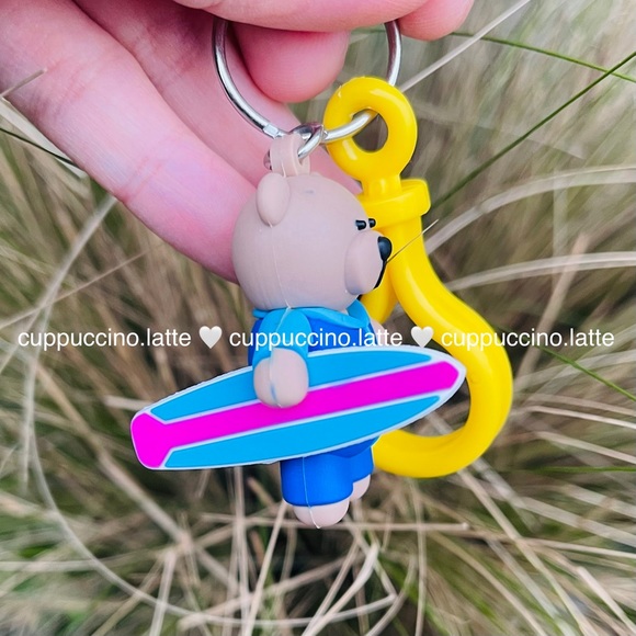 🏄‍♀️NEW☀️Starbucks Beach Surfer Bearista Bear Wristlet Strap & Charm Keychain - Picture 3 of 6